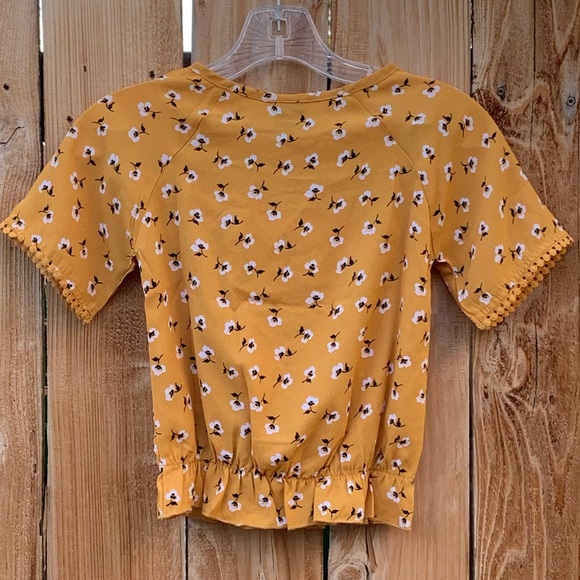 🌸Ransom Girl Blouse with Crocheted Patch on Front 🌸 - Picture 9 of 9